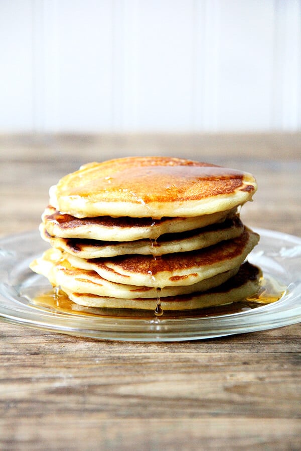 Weekend Perfection: Easy One-Bowl Buttermilk Pancakes Guide